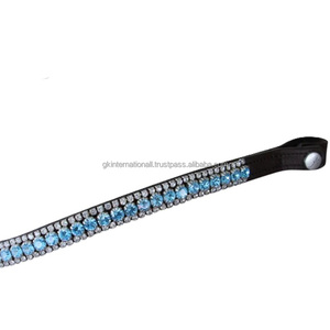 Bandeau de tête pour cheval en cuir anglais noir de haute qualité, forme incurvée, avec cristaux bleus et transparents, pierres de diamant, effet brillant. - Product Image 4