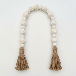 Guirnalda de Cuentas de Algodón Tejida a Mano con Borlas de Yute, Decoración Boho Rústica para Bandeja de Niveles, Marca DECORYUG, para Sala de Estar y Regalo de Inauguración de Casa - Product Image 1