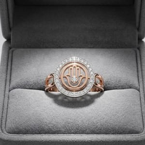 Bague Main de Fatma en Moissanite de Haute Qualité, Argent 925 Plaqué Rhodium, Symbole de Protection, Cadeau pour Fête Religieuse - Product Image 4