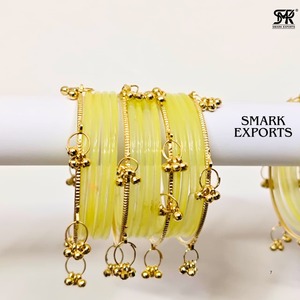 Ensemble de bracelets en verre de 2 mm style Kashmiri, plaqué or Ghungru, 32 pièces, bijoux traditionnels indiens Chudi pour femmes, ensemble de mariée pour toutes les occasions - Product Image 5