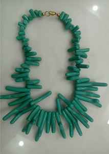 Collar Indio de Resina Lucite con Cuentas de la Mejor Calidad, Joyería Moderna para Fiestas, Hecho a Mano para Unisex - Product Image 3