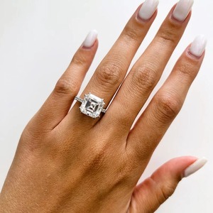 Anillo Solitario de Oro Blanco de 14K con Diamante Cultivado en Laboratorio Certificado por IGI GIA de 1.00 Quilates - Product Image 5