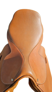 Silla de Montar Inglesa de Cuero Premium Hecha a Mano, Cómoda, Duradera, Ajuste Seguro, Equipo Ecuestre de Calidad - Product Image 3