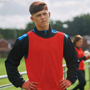 Gilet d'entraînement de football sans manches en maille imprimée de haute qualité, fabrication professionnelle, séchage rapide, respirant, toutes tailles, pour adultes - Product Image 3