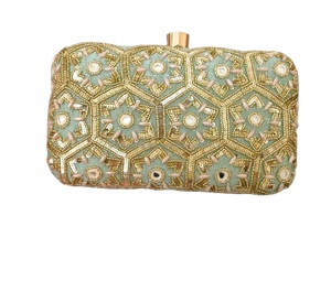 Nouvel arrivage de sacs à main naturels vintage brodés à franges en osier à prix abordable par LUXURY CRAFTS - Product Image 1