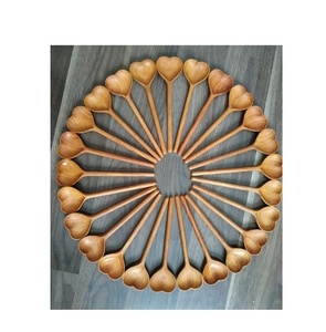 Vente en gros de moyennes cuillères en forme de cœur en bois de rose pour cadeaux écologiques cuisine décoration de la maison couverts vaisselle - Product Image 2