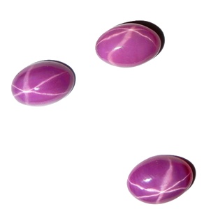 Rubis étoilé ovale 8x12 mm 4 carats, cabochon poli créé en laboratoire avec effet étoile à 6 branches pour la fabrication de bijoux - Product Image 1