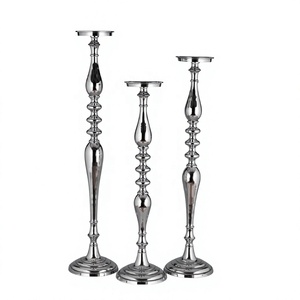 Juego de 3 Portavelas de Acero Inoxidable, Decoración Moderna para el Hogar, Soporte de Metal Duradero para Velas de Pilar - Product Image 1
