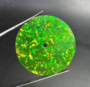 Opale verte de laboratoire à taille plate pour cadran de montre, 31 mm x 0,7 mm d'épaisseur, trou central de 2 mm, pour la fabrication de bijoux, accessoires de montre, K Gems en vrac - Product Image 1