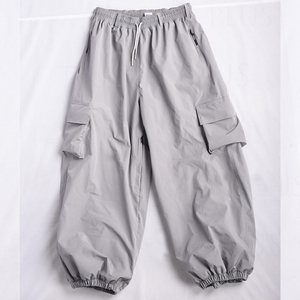 Pantalones Cargo Grises Unisex con Cintura Ajustable con Cordón, Puños Elásticos, Transpirables, de Poliéster, Estilo Urbano, de Pierna Ancha para Adultos - Product Image 1