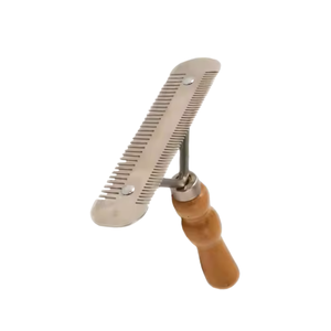 Peigne à picots en acier inoxydable avec manche en bois, réutilisable, pour le toilettage des chevaux, des moutons et des chèvres, manche de peigne de toilettage pour chevaux - Product Image 2