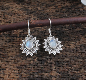 Boucles d'oreilles pendantes vintage faites à la main en argent sterling 925 massif avec pierre de lune arc-en-ciel naturelle pour mariage, anniversaire, cadeau, fête - Product Image 1
