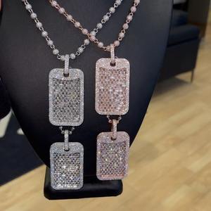 Pendentif Dog Tag Moissanite Iced Out Luxe Plaqué Or 18K Hip Hop pour Homme en Argent 925 Personnalisé - Product Image 1