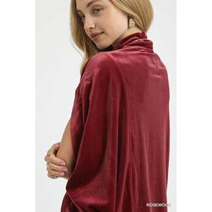 เสื้อแขนกุดผ้ากำมะหยี่โรสวูดสำหรับผู้หญิงยี่ห้ออุมกีไซส์ S - Product Image 1