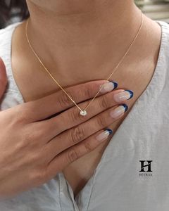 Collier pendentif solitaire minimaliste en diamant, collier délicat en or 14K/18K pour femmes - Product Image 3