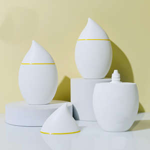 Mini Botella de Protector Solar de 50g, Plástico PP, Tapa Blanca Personalizada con Brocha, Botella Cosmética de Alta Calidad - Product Image 1