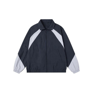 เสื้อแจ็คเก็ตกันลมสำหรับผู้ชายแบบขายส่ง เป็นมิตรกับสิ่งแวดล้อม น้ำหนักเบา ระบายอากาศได้ดี มีโลโก้ด้านหน้า เหมาะสำหรับกิจกรรมกลางแจ้งแบบสบายๆ - Product Image 1