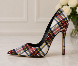 Escarpins à talons hauts en tartan écossais pour femmes – Chaussures à talons aiguilles à carreaux tendance pour les événements formels - Product Image 1