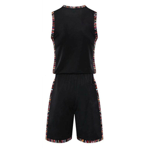 Ensembles d'uniformes de basketball personnalisés unisexes imprimés par sublimation, grandes tailles, légers, durables, respirants et anti-humidité - Product Image 2