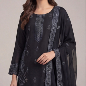 Ensemble trois pièces Shalwar Kameez en tissu lawn brodé pour femmes, collection été, vêtements ethniques, costume en lawn pour femmes en vente - Product Image 1