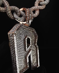 Joyería Fina Personalizada con Letra, Nombre, Número o Logotipo, Estilo Rapper Bling Iced Out, Colgante Redondo de Moissanita y Diamantes, Joyería Hip Hop - Product Image 2