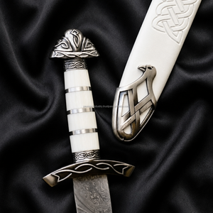 Espada Vikinga de Damasco con Funda, Espada Medieval Hecha a Mano, Espada Nórdica, Regalo para Él - Product Image 1