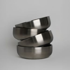 ชามเสิร์ฟสเตนเลสสตีลขัดเงาทำมือระดับพรีเมียม เป็นมิตรกับสิ่งแวดล้อม สำหรับงานเลี้ยงอาหารค่ำพิเศษ ลายตอกแบบดั้งเดิม - Product Image 1