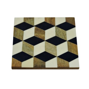 Sous-verre carré en bois fait à la main ensemble de quatre incrustations d'os de style classique en couleur bois d'os naturel pour articles ménagers - Product Image 4