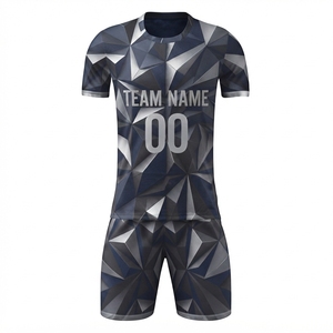Tenue de football personnalisable de haute qualité, nouveau design, 100 % polyester, légère, respirante, durable, manches courtes, imprimée - Product Image 1