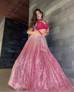 Lehenga Choli en soie plissée avec broderie lourde et sequins, longueur au sol, pour femmes, tenue traditionnelle indienne/pakistanaise pour mariage, fête, Diwali - Product Image 1
