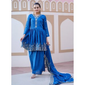 Tenue de soirée pour femmes de créateur Ensemble de costumes Sharara Séquence Brodée Travail - Product Image 4