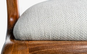 เก้าอี้ทานอาหารไม้เนื้อแข็งสุดหรู ดีไซน์โค้งมนสวยงาม เบาะหุ้มผ้า ทันสมัย คลาสสิก เฟอร์นิเจอร์ร้านอาหาร - Product Image 6