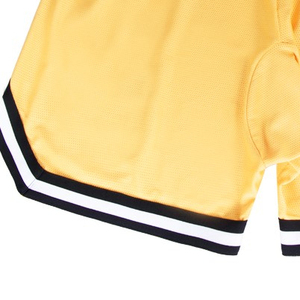 Shorts de sport jaunes unis pour hommes avec poches zippées, bordure noire et blanche, en toile respirante, personnalisables, pour la gym, l'entraînement et le basketball - Product Image 2