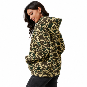Sweat à capuche oversize pour femme en camouflage canard |   Sweat-shirt camouflage streetwear personnalisé |   Sweat-shirt en molleton de qualité supérieure - Product Image 2