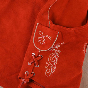 ZASSON SPORTS Short de costume bavarois unisexe en cuir véritable rouge, broderie et motif imprimé, coupe classique - Product Image 6