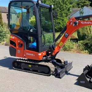 Nouvelle mini-excavatrice Kubota modèle KX018-4 – Poids : 3 748 lb, Puissance du moteur : 16,1 CV - Product Image 1