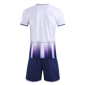 ชุดฟุตบอลแบบสั่งทำพิเศษ พิมพ์ลายแบบ Sublimation เต็มตัว ชุดฝึกซ้อมสำหรับสโมสรและทีม ผลิตจากโพลีเอสเตอร์ 100% แห้งเร็ว ระบายอากาศได้ดี - Product Image 2