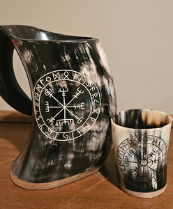 Tazas de Cuerno de Búfalo Natural, Cuernos para Beber, Taza de Cuerno Vikingo de la India Disponible - Product Image 1