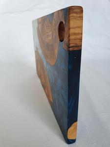 Tabla de Cortar Moderna de Madera y Resina, Premium, Hecha a Mano, Duradera, para Preparación de Alimentos y Servicio en el Hogar y Restaurantes - Product Image 4