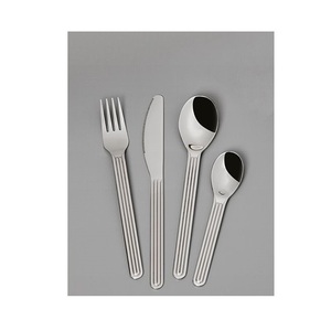 Couverts en acier inoxydable de qualité supérieure, conçus pour simplifier la préparation des repas grâce à une construction robuste et une utilisation à long terme. - Product Image 5