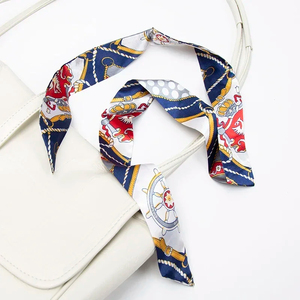 Écharpe en soie fine géométrique rouge et rose pour femme, accessoire personnalisé imprimé numériquement, utilisable comme attache pour cheveux, ruban pour poignée de sac - Tout usage - Product Image 5