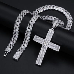Pendentif croix en alliage de zinc plaqué argent avec serti de strass, style hip-hop, bijoux religieux pour homme, cadeau - Product Image 2