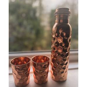 Botella de Agua de Cobre Martillado con Dos Vasos a Juego, Set Premium para Beber, Hecho a Mano, Reutilizable, Regalo, OEM, ODM, Venta al por Mayor - Product Image 6
