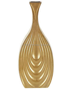 Vase en métal doré au look royal pour les arrangements floraux de jasmin de rose de souci utilisés dans les temples ou les festivals - Product Image 6