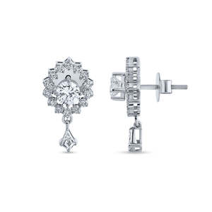 Pendientes Abiertos de Flor de Oro con Diamantes Cultivados en Laboratorio PureCarat, Joyería Fina Elegante y Única - Product Image 3