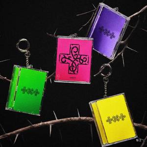 TXT 7TH YEAR: When the Wind Paused Briefly in the Thorns (Versión con Estuche para Photocard) CD de Música Versión K-Pop (Plástico y Papel, Coreano) - Product Image 2