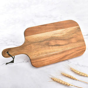 Planche à découper en bois d'acacia naturel, forme irrégulière, écologique, planche à découper en bois pour la viande, le fromage et le pain, pour une utilisation en cuisine - Product Image 4
