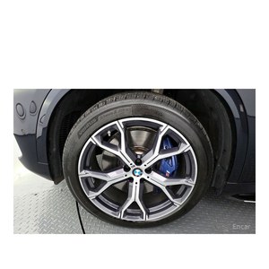 BMW X5 XDrive 45e M Sport Modèle octobre 2022 avec 101 016 km Volant à gauche Boîte de vitesses automatique Caméra arrière - Product Image 5