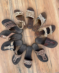 Real Handmade Genuine Women Western Style <b>Tooled</b> Cowhide <b>Leather</b> Casual Outdoor Flipflop Flat Brown Footwear Open Toe Sandal - Product Image 5
