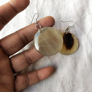 Pendientes de Cuerno Natural Hechos a Mano, Joyería de Cuerno Real para Mujer al Mejor Precio - Product Image 4